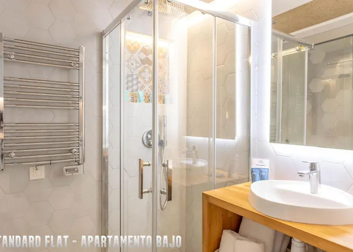 Uniq Flats * Alicante